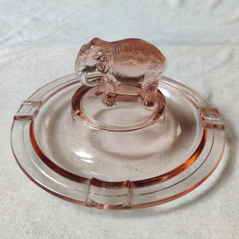 Vintage Elephant Pink Depression Glass Ashtray 6.25" Cigar Cigarette Ash Smoking